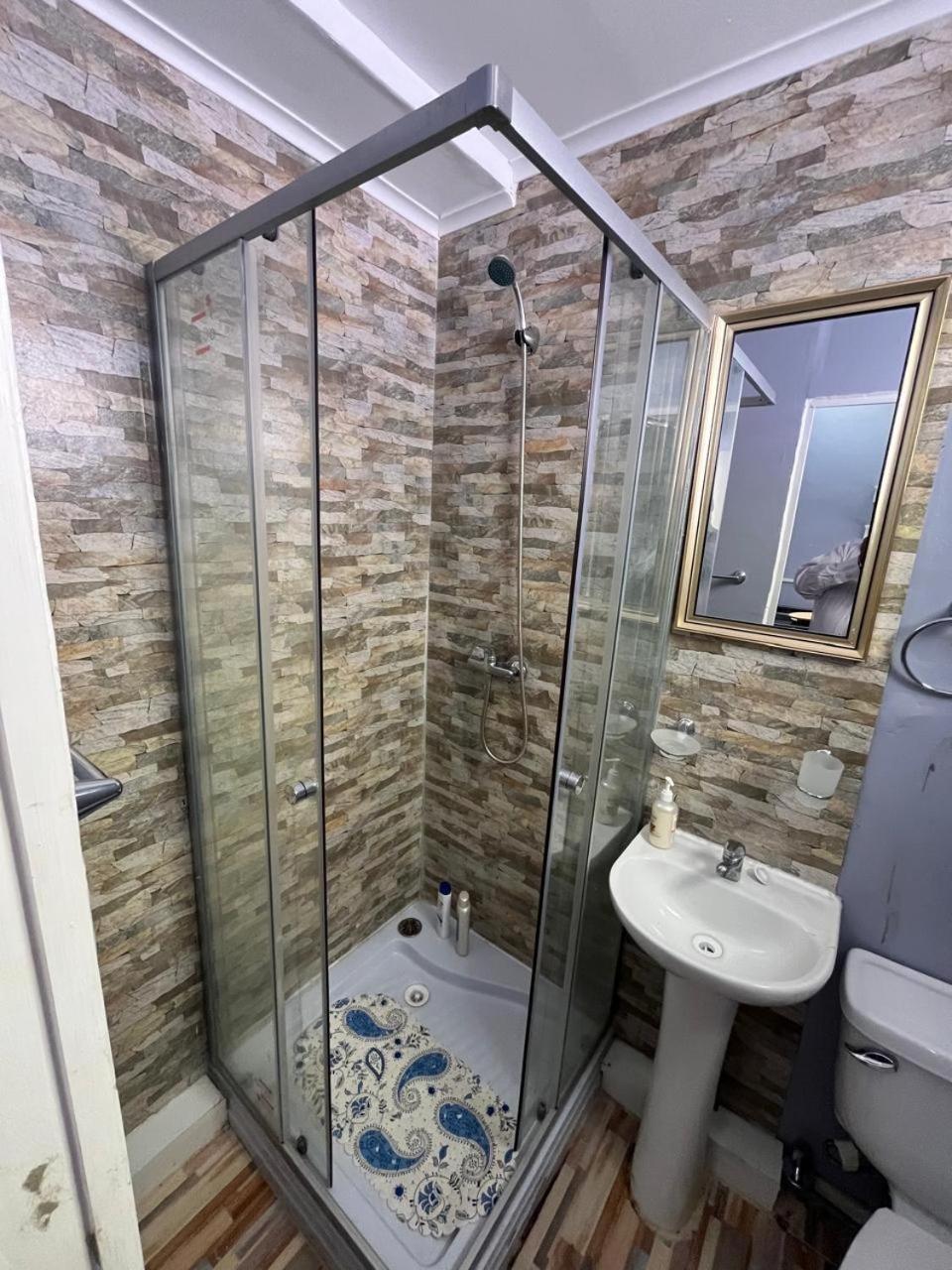 Hospedaje Oasis Modulares Calama Bagian luar foto